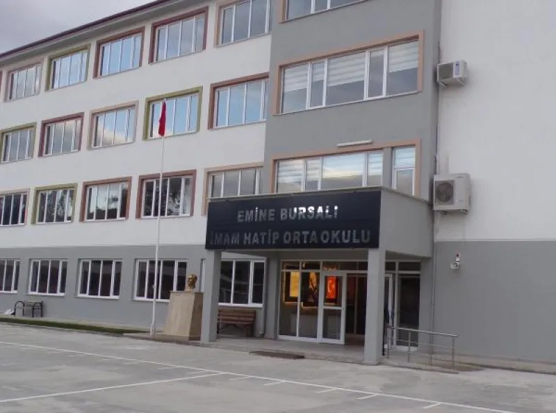 Taşova Emine Bursalı İmam Hatip Ortaokulu - Taşova Ortaokulları
