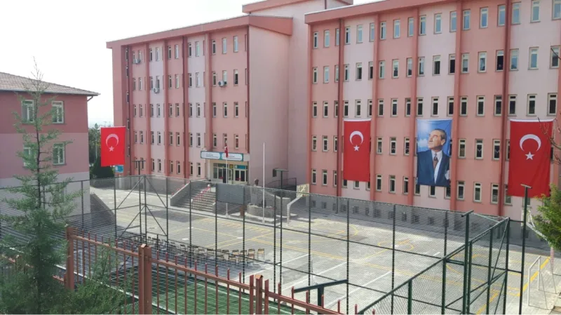 Sincan Yılmaz Balaban İşitme Engelliler Ortaokulu - Sincan Ortaokulları