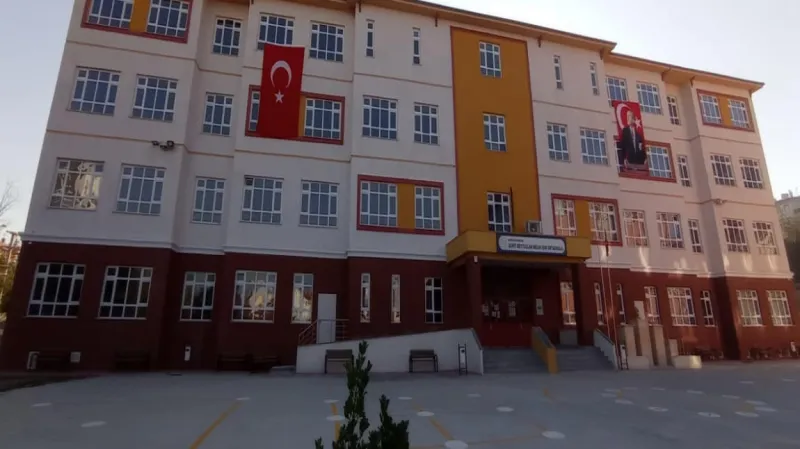 Sincan Şehit Beytullah Melih Işık Ortaokulu - Sincan Ortaokulları