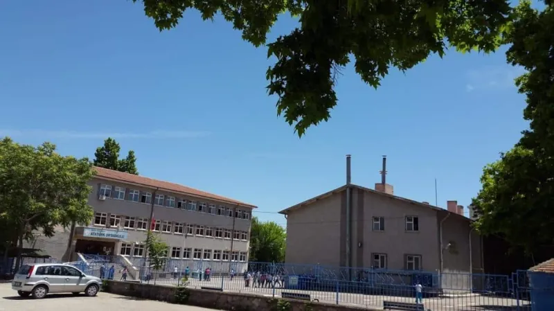 Yenimahalle Atatürk Ortaokulu - Yenimahalle Ortaokulları