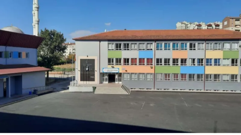 Yenimahalle Ahmet Hamdi Tanpınar Ortaokulu - Yenimahalle Ortaokulları