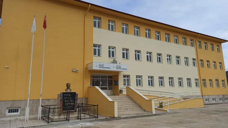 Kaş Sütleğen Yatılı Bölge Ortaokulu - Kaş Ortaokulları