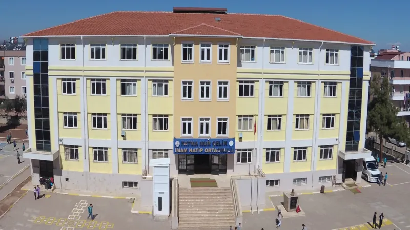 Kepez Fatma Nur Çelik İmam Hatip Ortaokulu - Kepez Ortaokulları