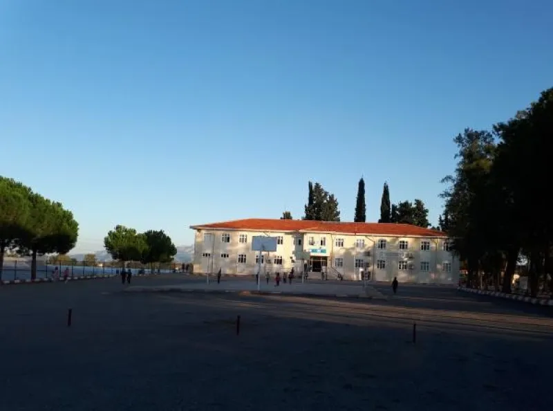 Manavgat Çakış Şehit Mustafa Şen Ortaokulu - Manavgat Ortaokulları