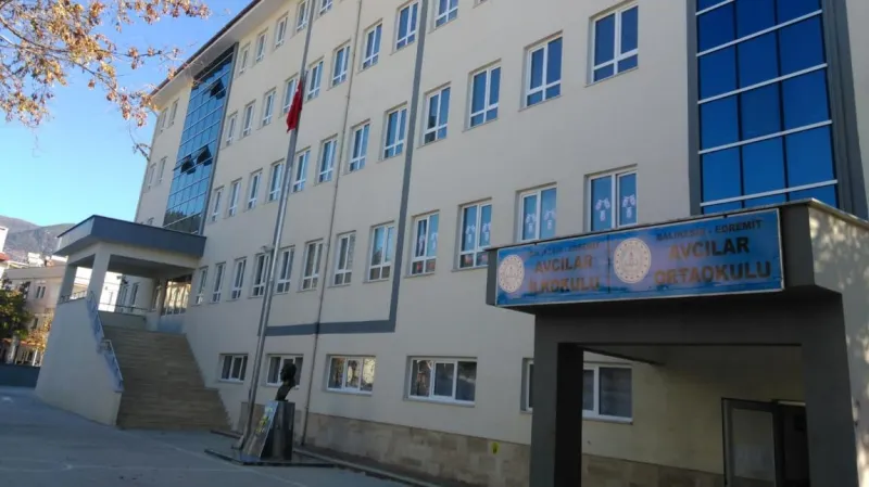 Edremit Avcılar Ortaokulu - Edremit Ortaokulları
