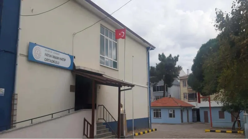 Edremit Fatih İmam Hatip Ortaokulu - Edremit Ortaokulları