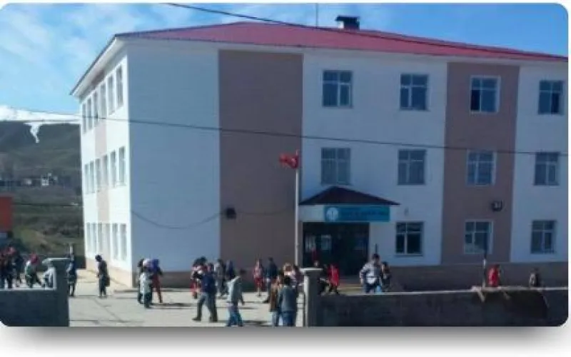 Güroymak Şehit Er Mahfuz Urut Ortaokulu - Güroymak Ortaokulları