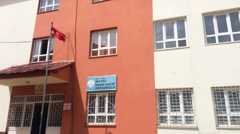 Mutki Mutki İmam Hatip Ortaokulu - Mutki Ortaokulları