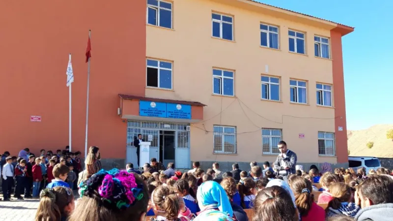 Mutki Uran Köyü Şehit Piyade Er Bayram Kardaş İmam Hatip Ortaokulu - Mutki Ortaokulları