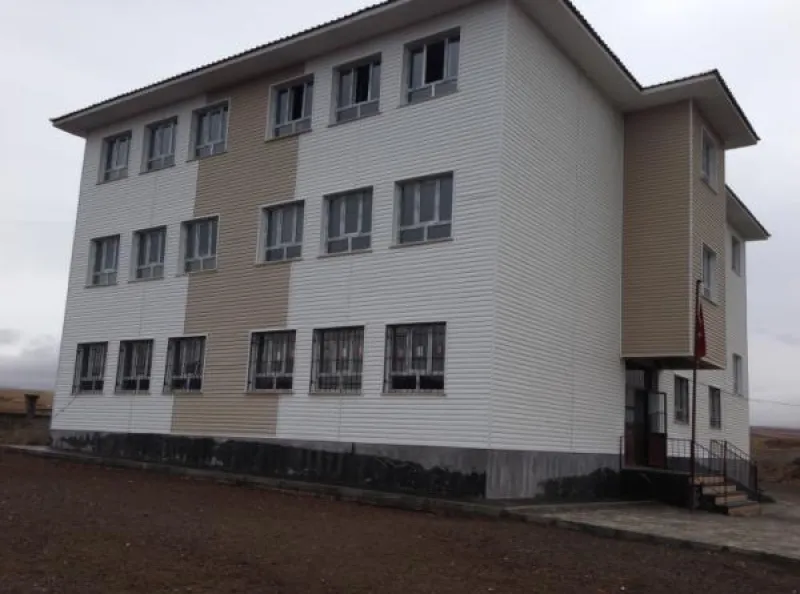 Tatvan Tatvan Sarıkum Köyü Hayrettin Sancar Ortaokulu - Tatvan Ortaokulları