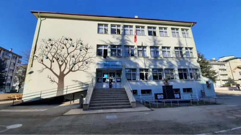 Merkez 100. Yıl Ortaokulu - Merkez Ortaokulları