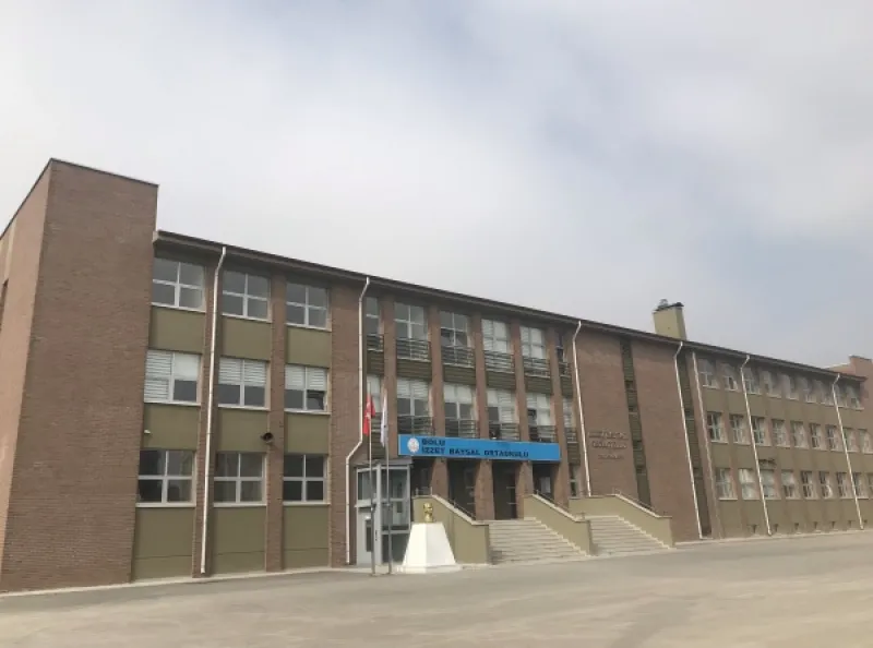 Merkez İzzet Baysal Ortaokulu - Merkez Ortaokulları