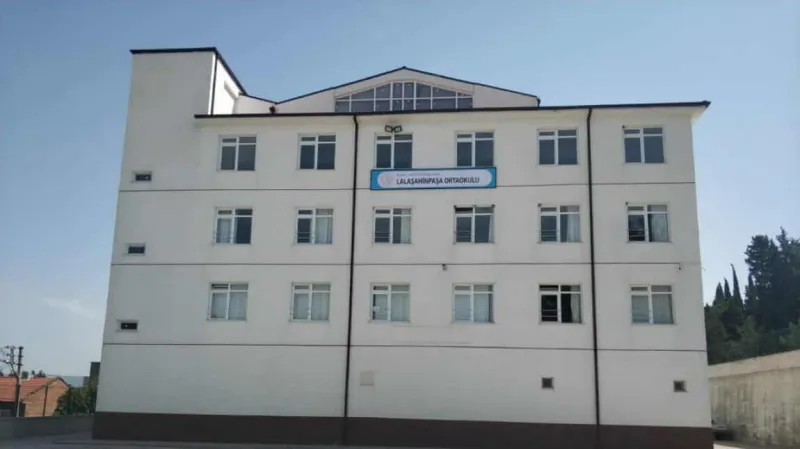 Mustafakemalpaşa Lalaşahinpaşa Ortaokulu - Mustafakemalpaşa Ortaokulları