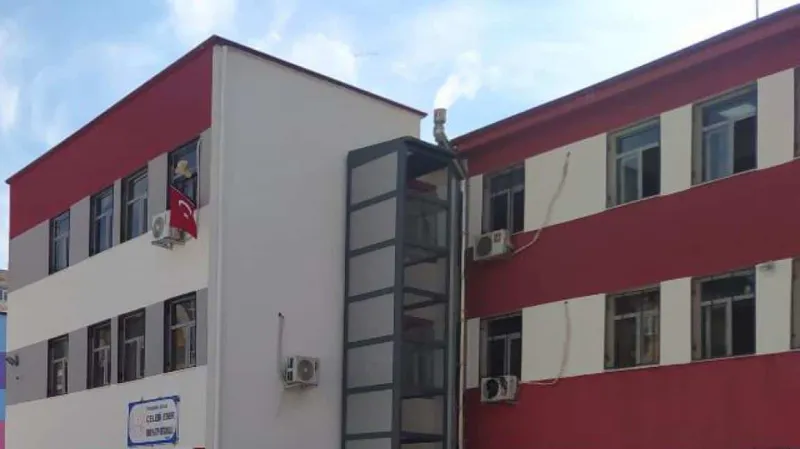 Bağlar Çelebi Eser İmam Hatip Ortaokulu - Bağlar Ortaokulları