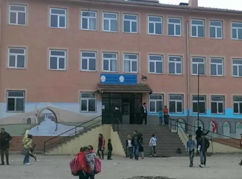 Dicle Sergenli Ortaokulu - Dicle Ortaokulları