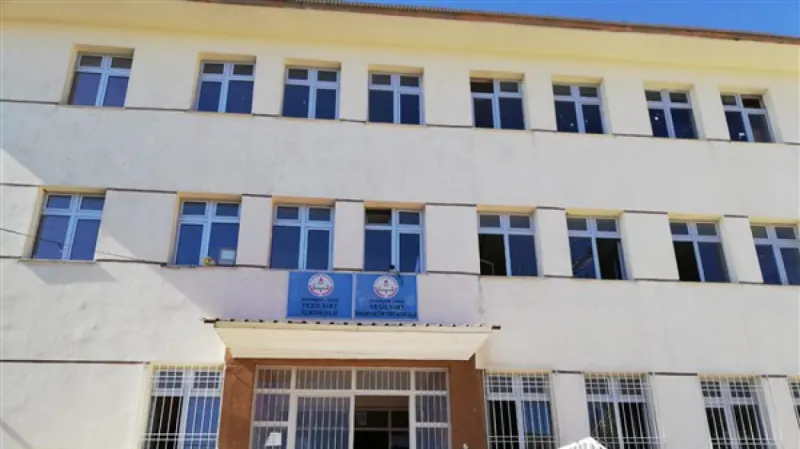 Dicle Yeşilsırt İmam Hatip Ortaokulu - Dicle Ortaokulları