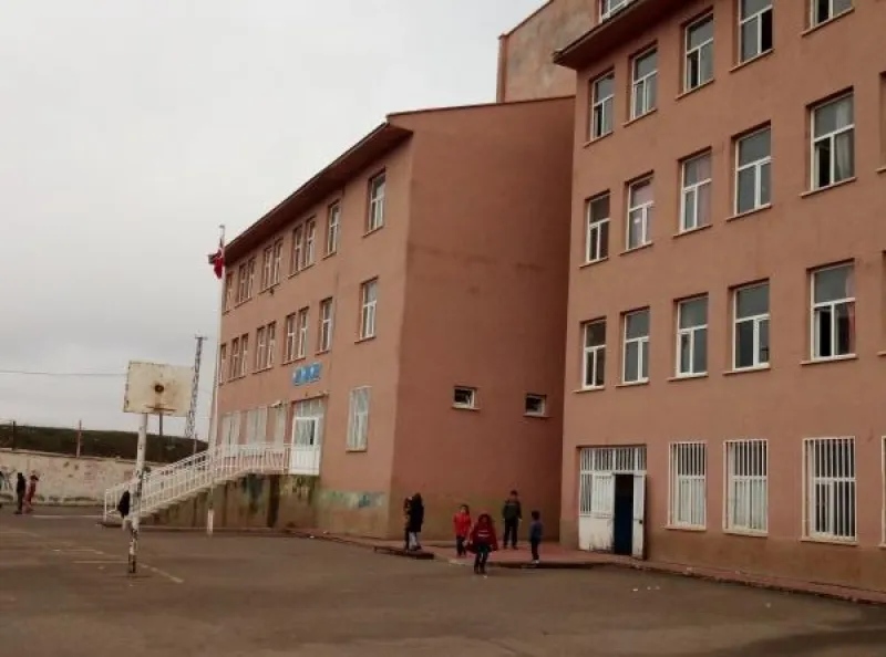 Eğil Sarıca İmam Hatip Ortaokulu - Eğil Ortaokulları