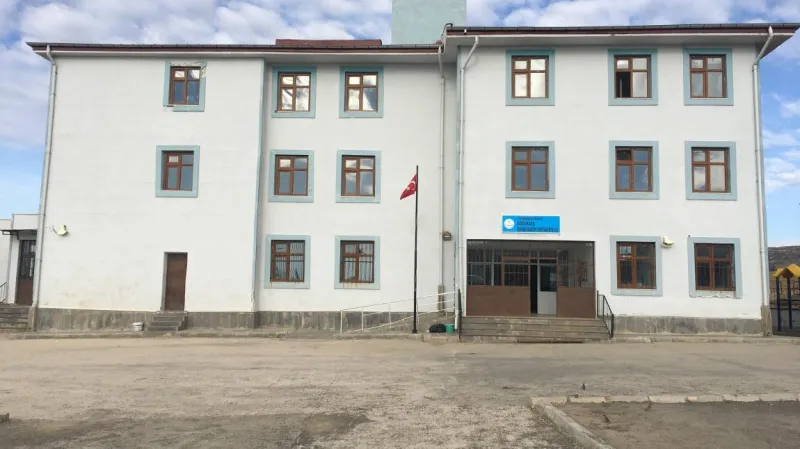 Ergani Gözekaya Ortaokulu - Ergani Ortaokulları