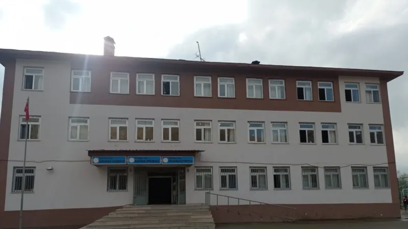 Kulp Kayahan İmam Hatip Ortaokulu - Kulp Ortaokulları