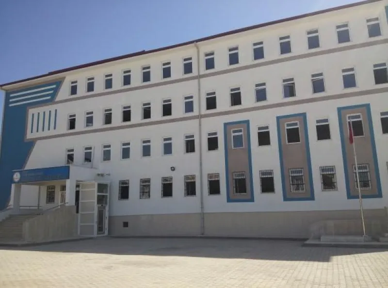 Merkez Şehit Sezer Aydemir İmam Hatip Ortaokulu - Merkez Ortaokulları