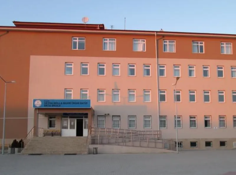 Merkez Seyda Molla Bahri İmam Hatip Ortaokulu - Merkez Ortaokulları