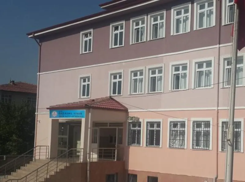 Merkez Şehit Fatih Ercan İmam Hatip Ortaokulu - Merkez Ortaokulları