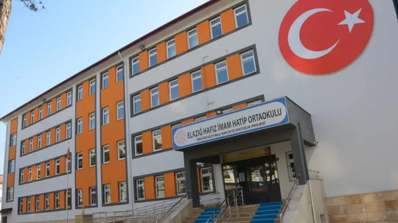 Merkez Elazığ Hafız İmam Hatip Ortaokulu - Merkez Ortaokulları