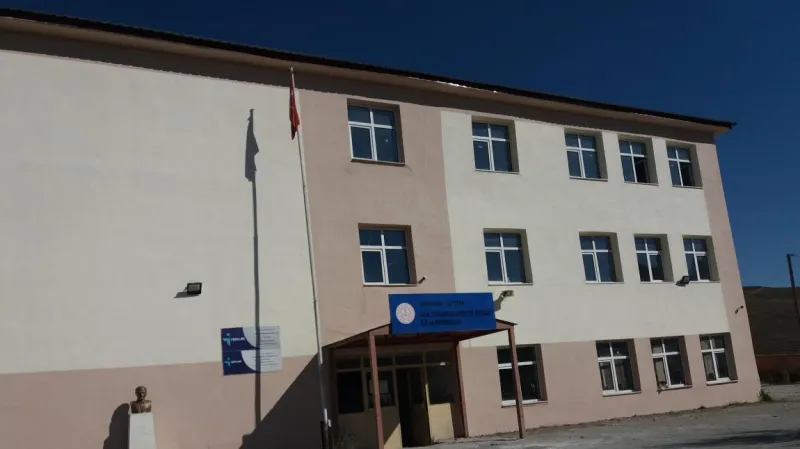 Aziziye Ilıca Toprakkale Ziyaettin Özatalay Ortaokulu - Aziziye Ortaokulları