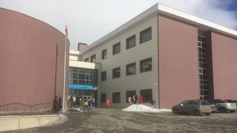 Yakutiye Hilalkent 125. Yıl Ortaokulu - Yakutiye Ortaokulları