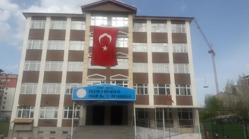 Yakutiye Kazım Karabekir İmam Hatip Ortaokulu - Yakutiye Ortaokulları
