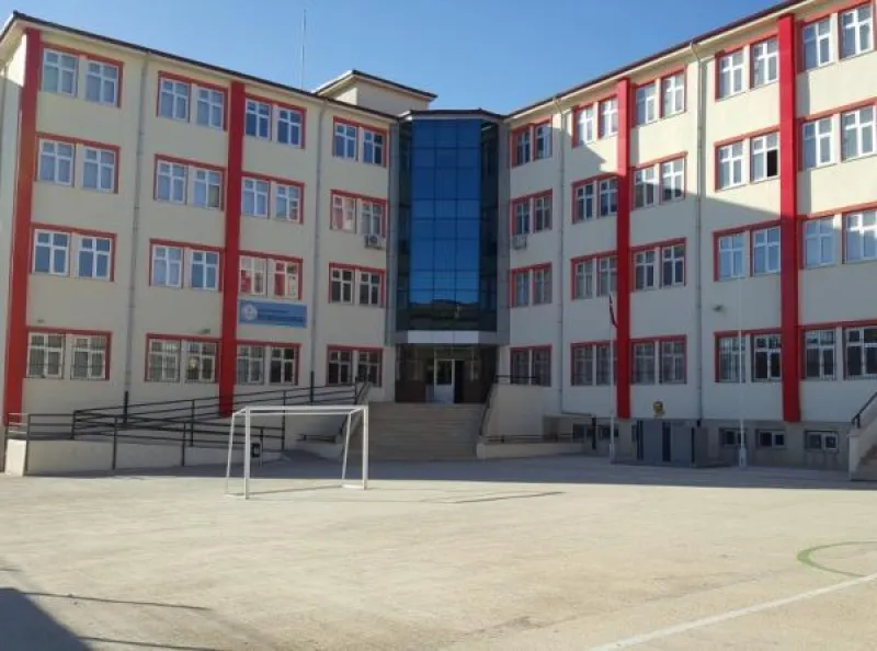 Şehitkamil Emine Konukoğlu İmam Hatip Ortaokulu - Şehitkamil Ortaokulları