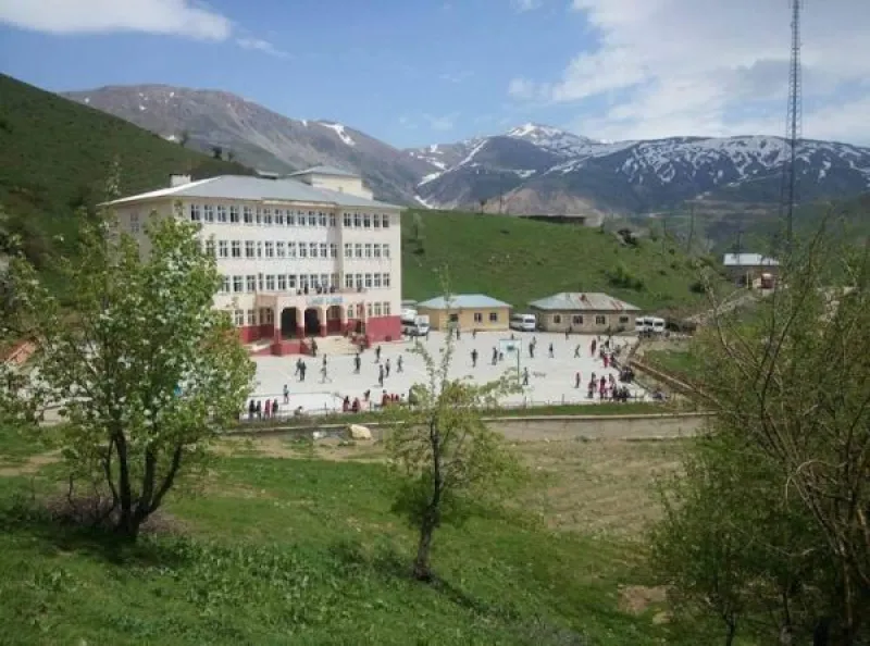 Şemdinli Yukarı Kayalar Ortaokulu - Şemdinli Ortaokulları