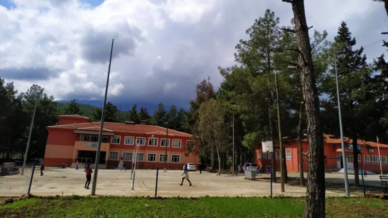 Hassa Hacılar Ortaokulu - Hassa Ortaokulları