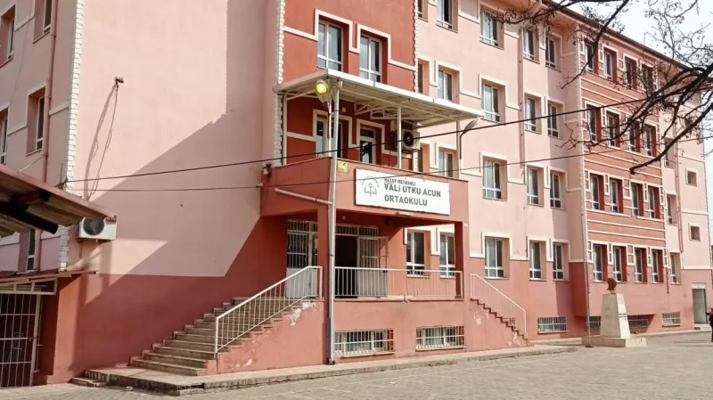 Reyhanlı Vali Utku Acun Ortaokulu - Reyhanlı Ortaokulları