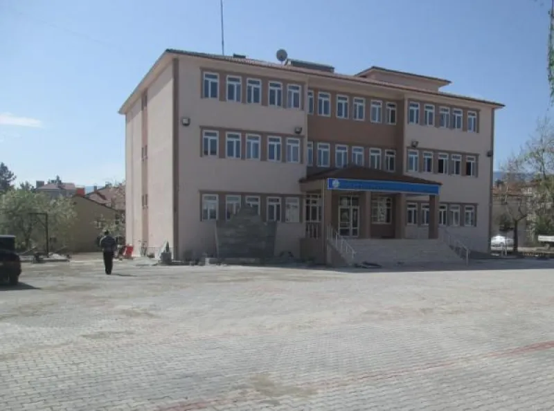 Şarkikaraağaç Süleyman Akyol İmam Hatip Ortaokulu - Şarkikaraağaç Ortaokulları