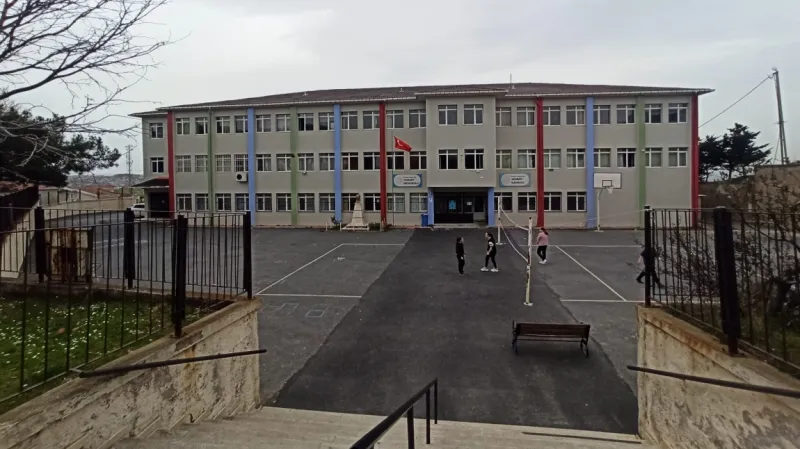 Arnavutköy Yeniköy Ortaokulu - Arnavutköy Ortaokulları