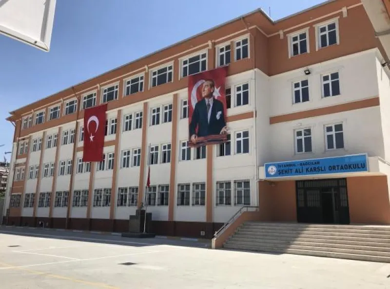 Bağcılar Şehit Ali Karslı Ortaokulu - Bağcılar Ortaokulları