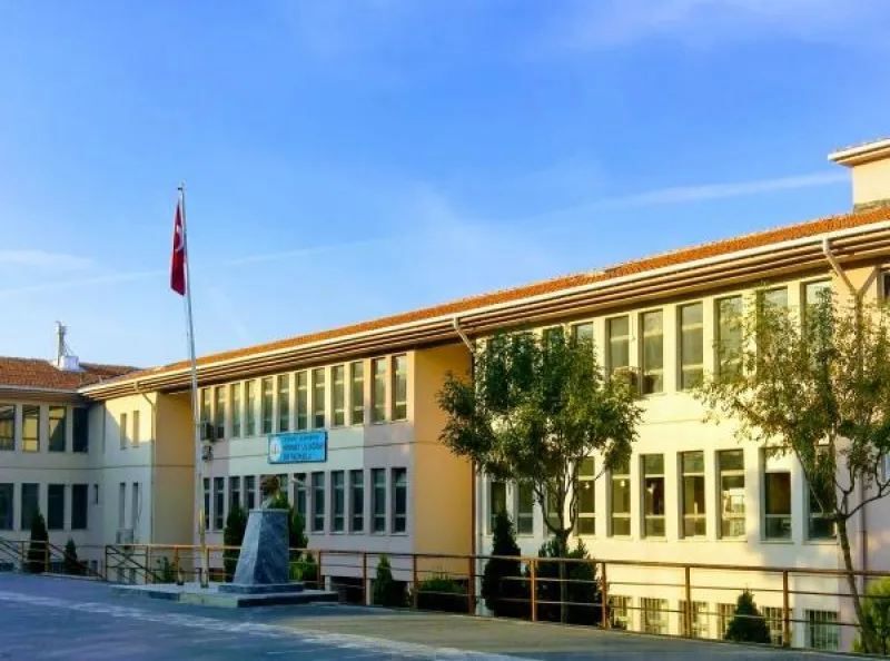 Başakşehir Hikmet Uluğbay Ortaokulu - Başakşehir Ortaokulları