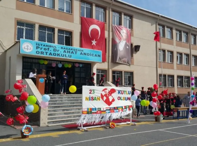 Başakşehir Prof. Dr. Ahat Andıcan Ortaokulu - Başakşehir Ortaokulları