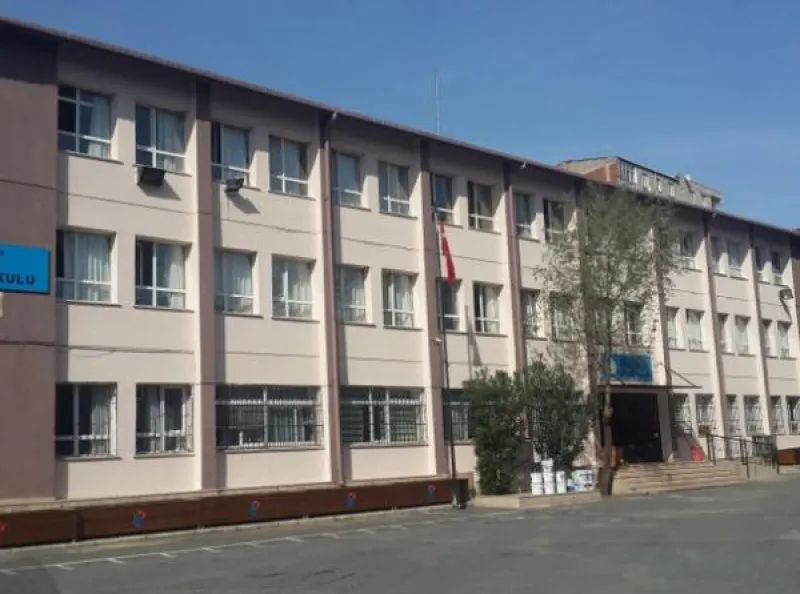 Esenler Şehit Hüseyin Kısa Ortaokulu - Esenler Ortaokulları