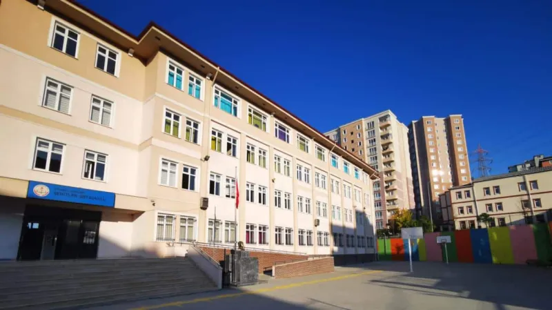 Esenyurt Esenyurt Şehitler Ortaokulu - Esenyurt Ortaokulları