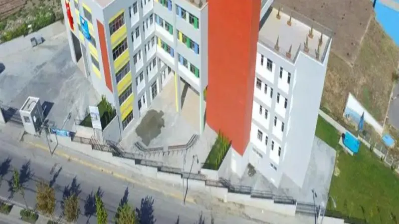 Esenyurt Derviş Solak İmam Hatip Ortaokulu - Esenyurt Ortaokulları