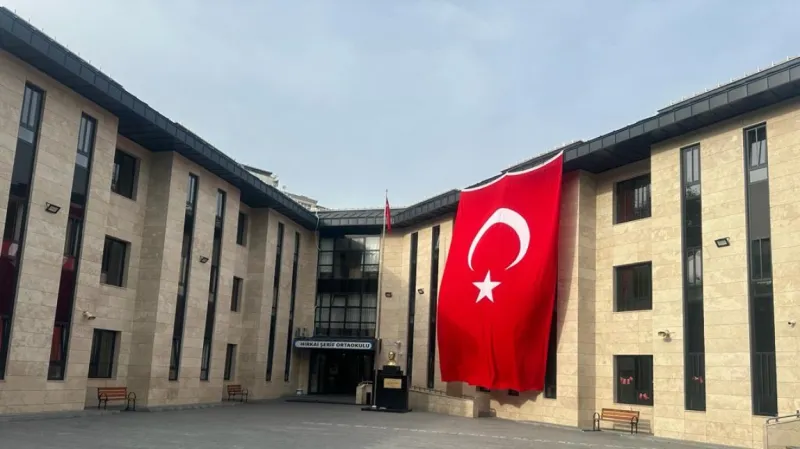 Fatih Hırkai Şerif Ortaokulu - Fatih Ortaokulları