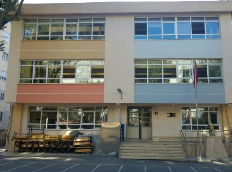 Kadıköy Mehmet Akif İmam Hatip Ortaokulu - Kadıköy Ortaokulları