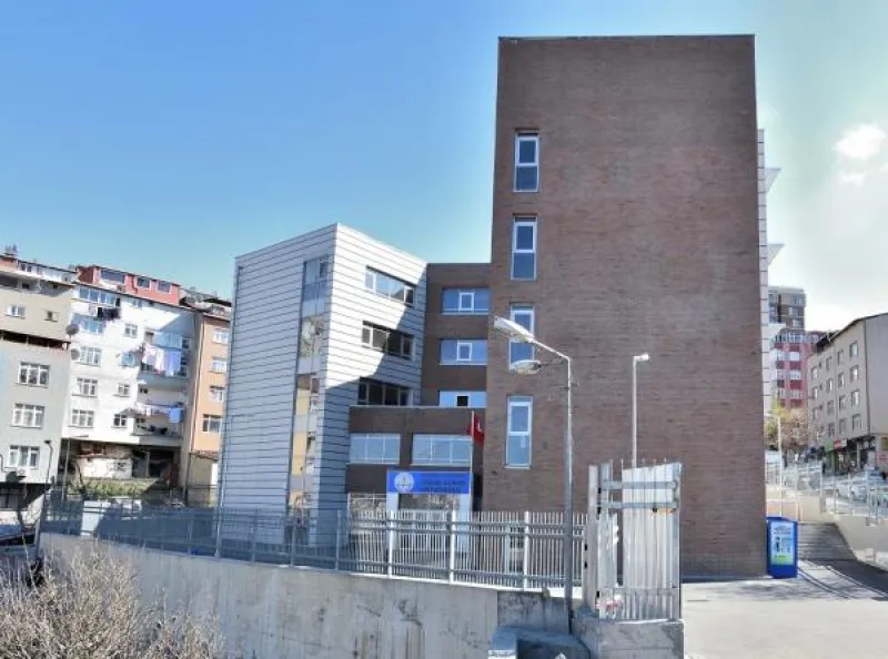 Kağıthane Zişan Alkoç Ortaokulu - Kağıthane Ortaokulları
