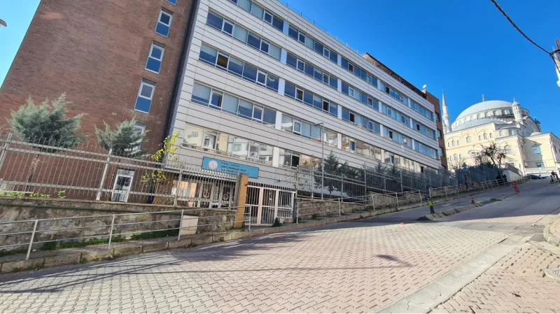 Kağıthane Şehit Ramazan Meşe İmam Hatip Ortaokulu - Kağıthane Ortaokulları