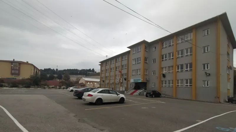 Pendik Faruk Demirbağ Ortaokulu - Pendik Ortaokulları