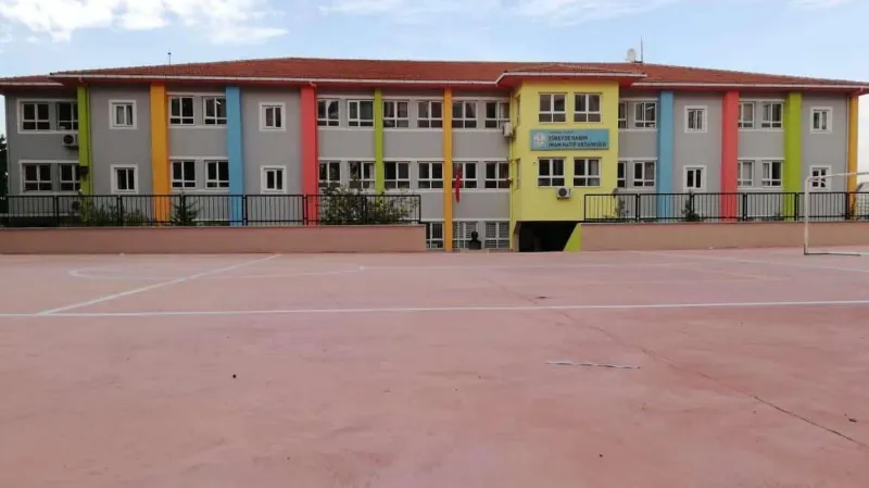 Pendik Zübeyde Hanım İmam Hatip Ortaokulu - Pendik Ortaokulları