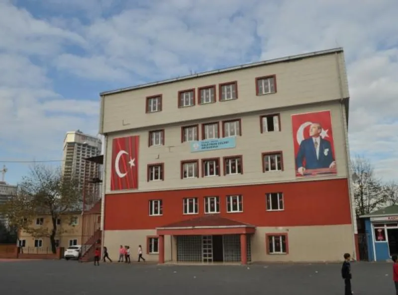 Sarıyer Süleyman Çelebi Ortaokulu - Sarıyer Ortaokulları