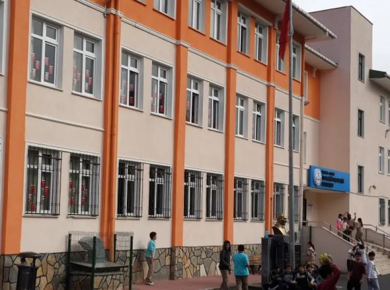 Sarıyer İstanbul Ticaret Odası Yeniköy Mehmetçik Ortaokulu - Sarıyer Ortaokulları